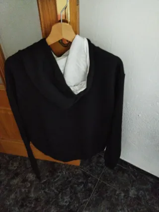 Sudadera The North Face Negra y Gris