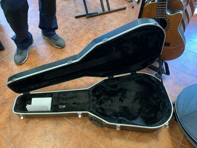 Guitarra Clásica Ovation Pro Series