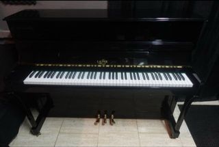 Piano vertical acústico Lauper