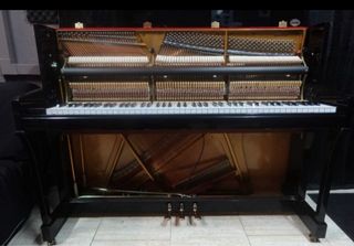 Piano vertical acústico Lauper