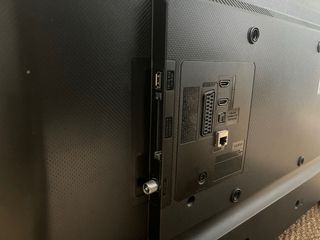 Samsung TV 32 UE32J5200AW