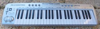 Behringer UMX49 Teclado Master MIDI USB