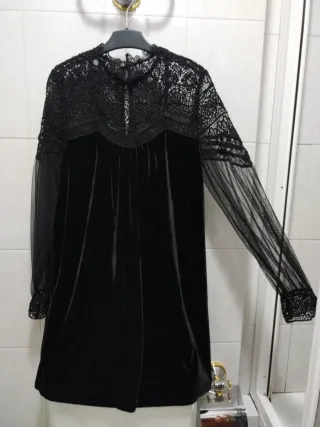 Vestido fiesta terciopelo negro encaje tul