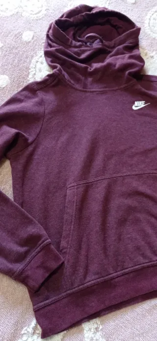 Sudadera Nike Morada con Capucha