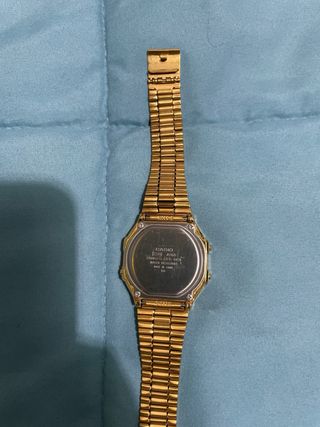 Reloj Casio Dorado Digital
