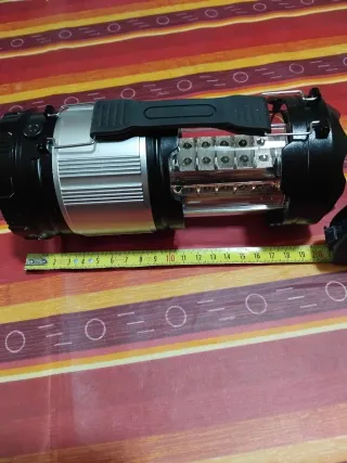 Torcia LED telescopica