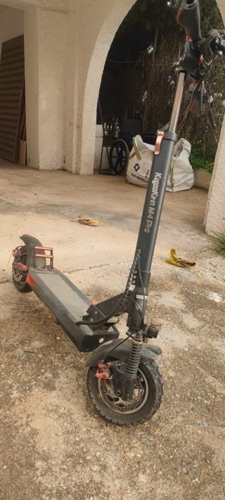 Kugoo Kit in M4 pro electric scooter