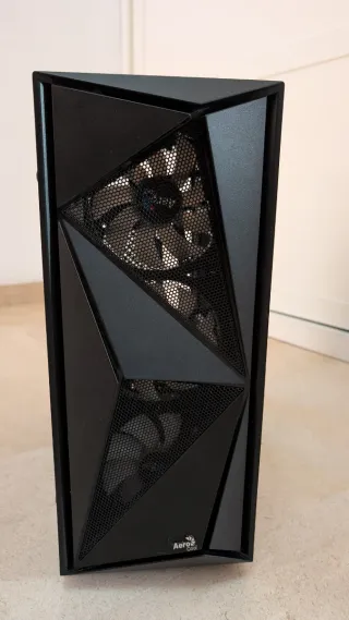 Caja PC AeroCool Glider RGB