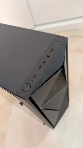 Caja PC AeroCool Glider RGB