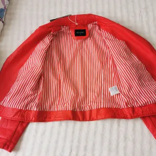 Chaqueta Roja