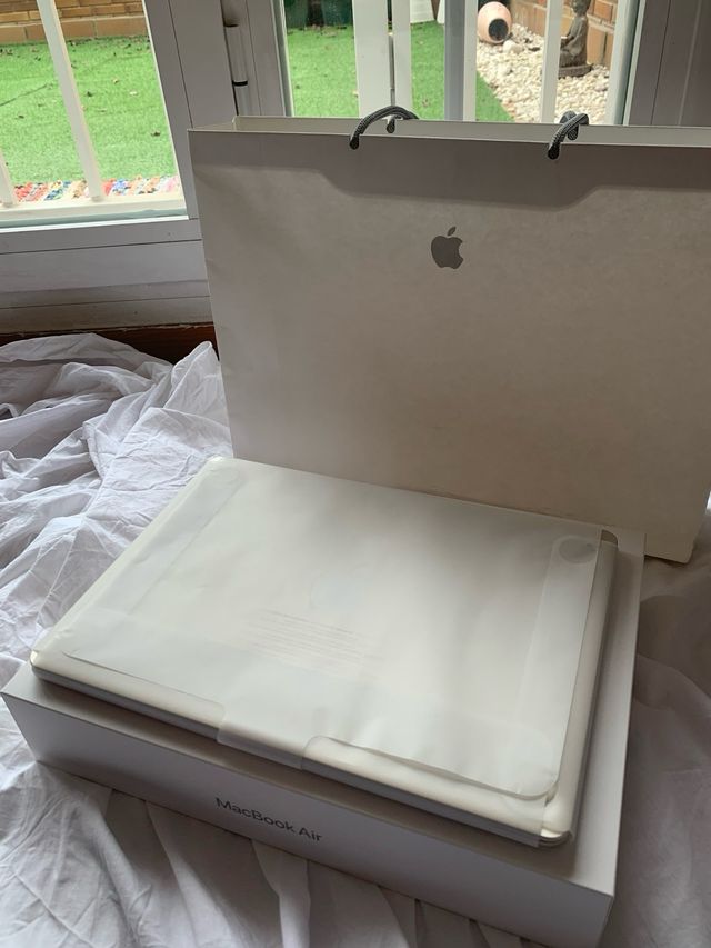 Portátil MacBook Air 13 M3 - Como nuevo