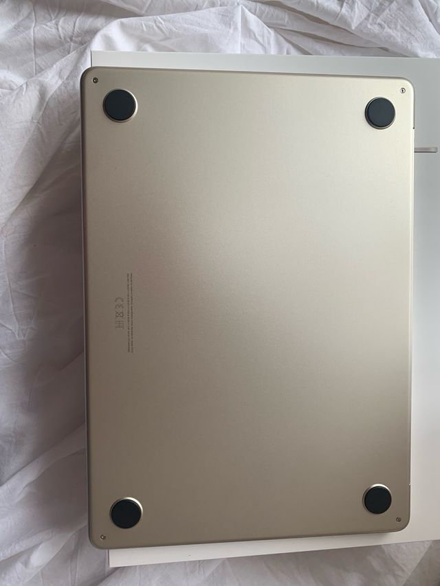 Portátil MacBook Air 13 M3 - Como nuevo