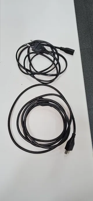 Consola PS4 Slim + 2 Mandos Blancos