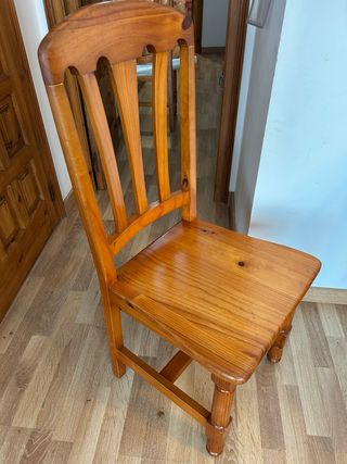 Sillas de madera rústicas