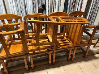 Sillas de madera rústicas