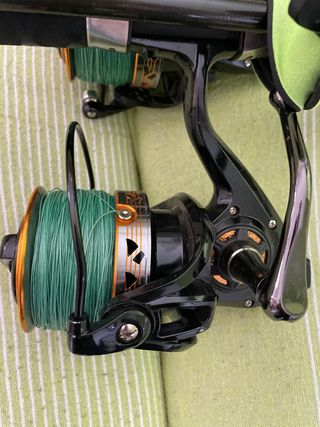 2 Canne da pesca per siluro con mulinelli