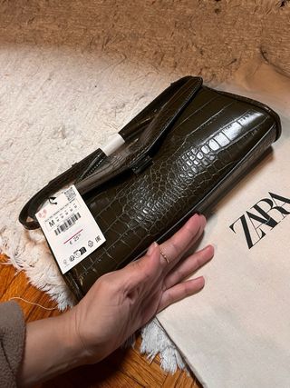 Bolso de mano Zara efecto piel cocodrilo