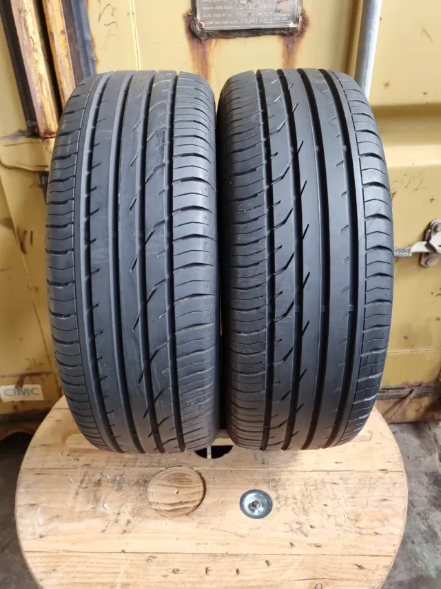 Vendo 2 Neumáticos en perfecto estado^