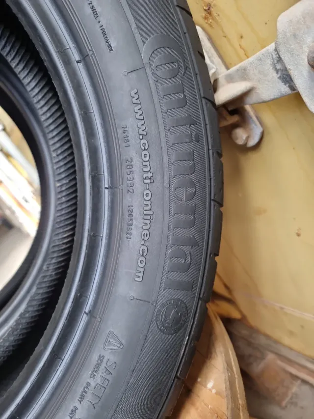 Vendo 2 Neumáticos en perfecto estado^