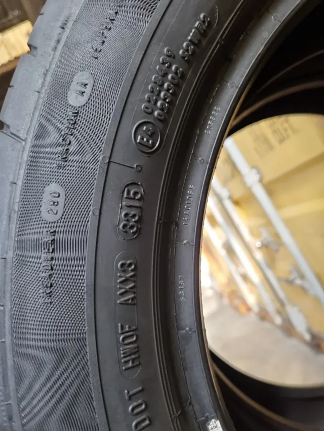 Vendo 2 Neumáticos en perfecto estado^