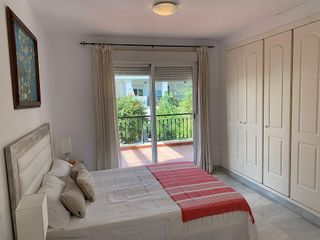 Casa adosada en alquiler en Los Naranjos - Las Brisas en Marbella