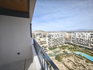 Piso en venta en Playa de San Juan en Alicante
