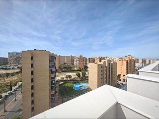 Piso en venta en Playa de San Juan en Alicante
