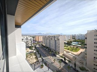 Piso en venta en Playa de San Juan en Alicante