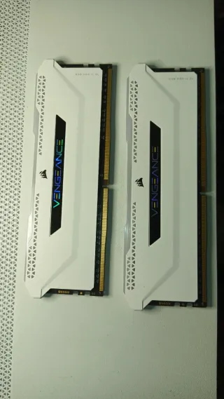 Memoria RAM Corsair Vengeance RGB PRO White DDR4
