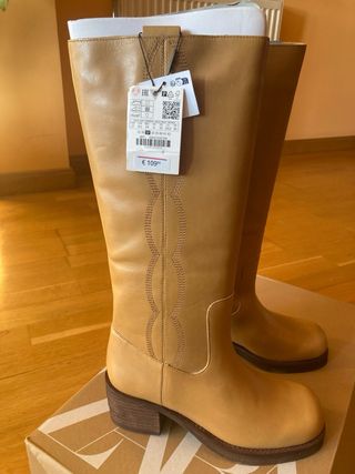 Botas altas de piel color camel