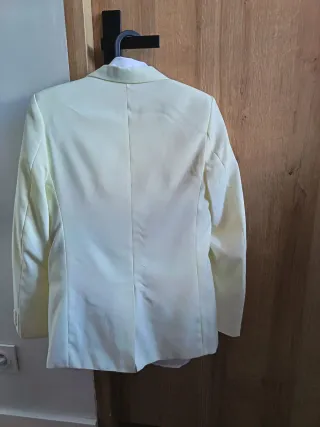 Traje comunión niño beige y blanco