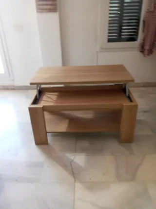 Mesa abatible de madera ideal para salones