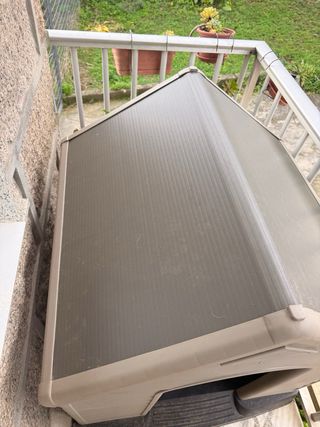 Caseta para perro grande beige y gris