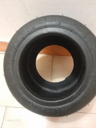 Cubierta de scooter 10x6.00-5.5