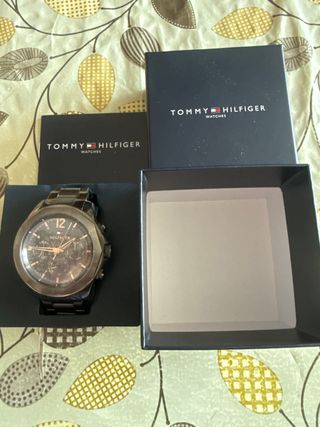 Reloj Tommy Hilfiger Analógico Dorado/Plateado