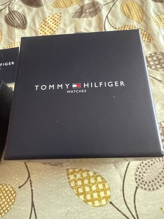 Reloj Tommy Hilfiger Analógico Dorado/Plateado