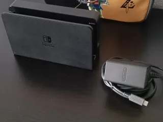 Dock y Cargador Oficial Nintendo Switch OLED