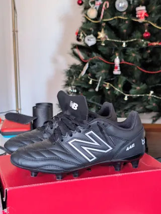 Botas de fútbol New Balance 442 niño.