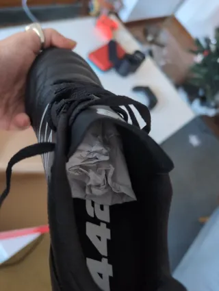 Botas de fútbol New Balance 442 niño.