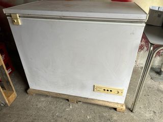 Arcón congelador blanco