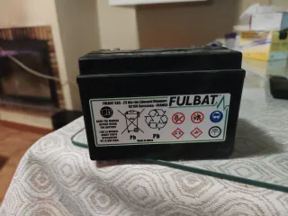 Batería moto FULBAT FTX9-BS 12V 8.4Ah