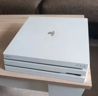 Console PlayStation 4 Bianca + 2 controller