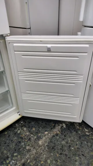 Nevera Liebherr Blanca