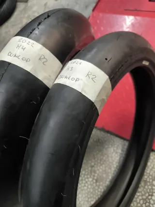 Neumáticos Dunlop Moto3 Slicks