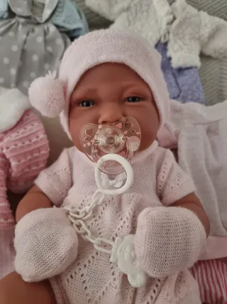 Muñeca mi primer Reborn de Antonio Juan , con Ropa