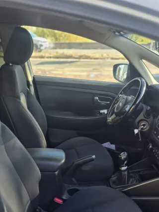 Kia Carens 1.6 GDI Concept 2014