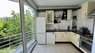 Cocina completa: horno y lavadora