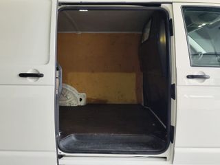 VOLKSWAGEN TRANSPORTER 6.1 Furgón L1 2.0 TDI 110cv