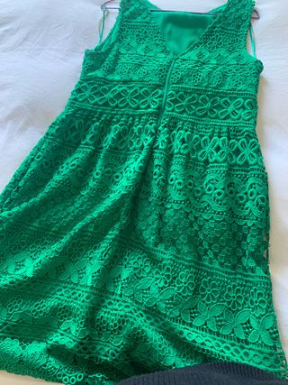 Vestido verde de encaje