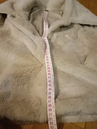 Chaqueta de pelo beige
